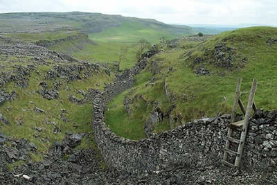 Moughton Scar can be a confusing area in which to walk