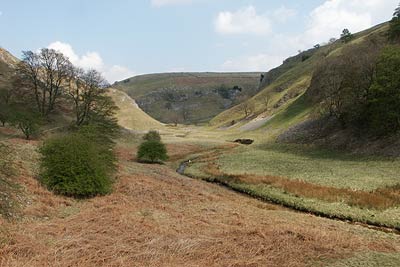 The approach route from Ridge End Cottage to Trollers Gill