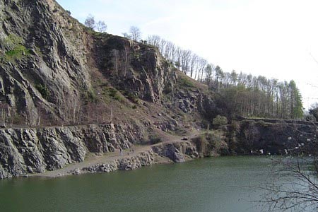 Quarry & pool at south end of Swinyard Hill, the Gullet