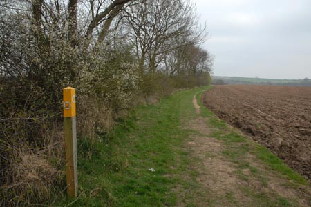 Well signed footpath between Gunthorpe and Caythorpe