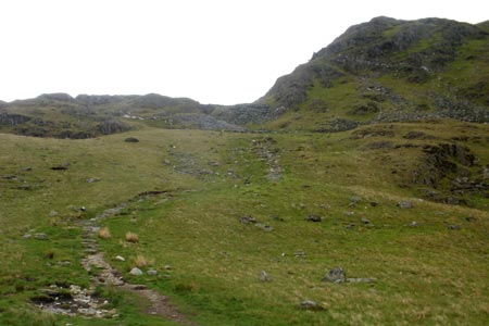 Path going up to the bwlch between Yr Aran and Snowdon