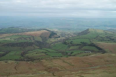 Black Mountains contrast with the Wye Valley
