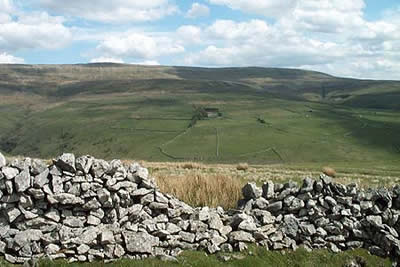 Descent from Cam Head to Kettlewell, Top Mere Road