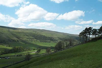 Firth Fell & Wharfedale view, Top Mere Road