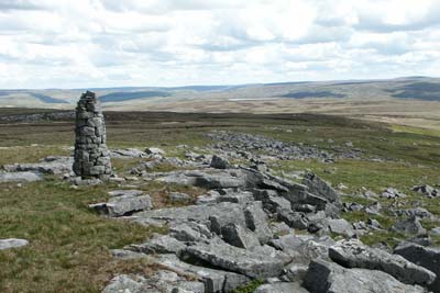 This fine cairn overlooks the upper reaches of Birkdale