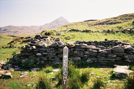 Signposted trail on the way to Cnicht from Croesor