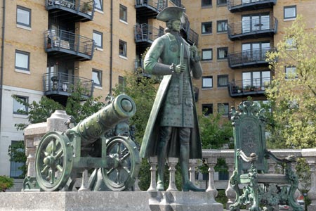 Thames Path - statue of Peter the Great at Deptford