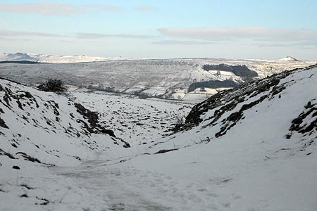 Win Hill (right) from top of Cave Dale