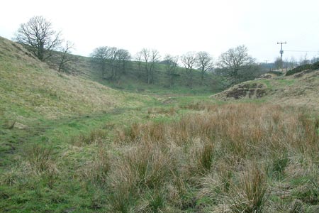 Disused quarries near Castle Hill Farm
