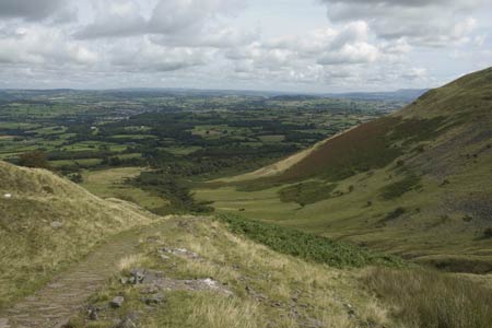 Looking north from above Cwmdwgi
