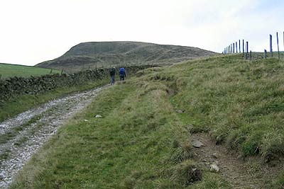 Approaching Kinder Low End from Hayfield