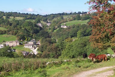 The approach into Bonsall Village