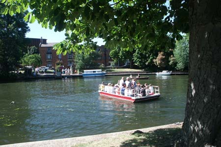 The ferry across the River Avon in Stratford