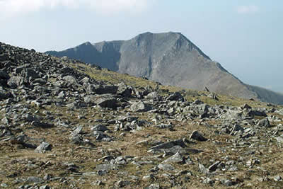Solitary Yr Elen is connected to main Carneddau ridge