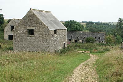 The semi-derelict buildings of Wontley Farm