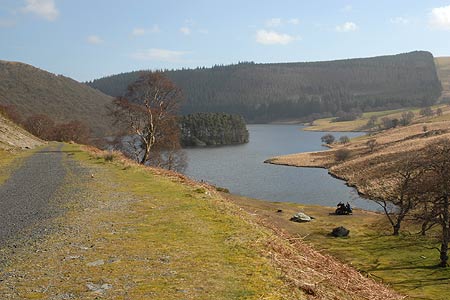 Penygarreg Reservoir from path on old railway, Elan Valley