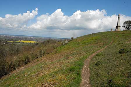 Approaching the monument on Coombe Hill
