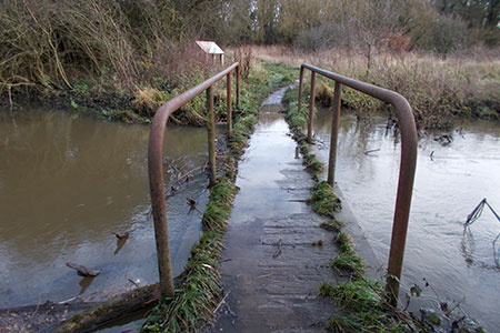 Footbridge leading to Ten Acre Wood, Hillingdon
